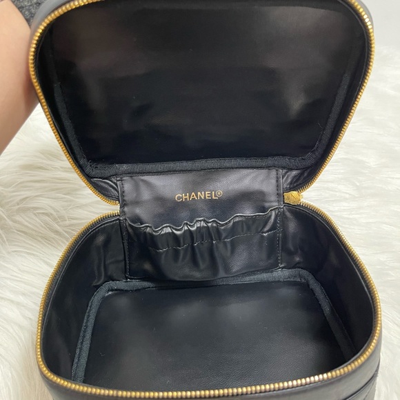 Lambskin Vanity Cosmetic Case Black #1 - Picture 8 of 16